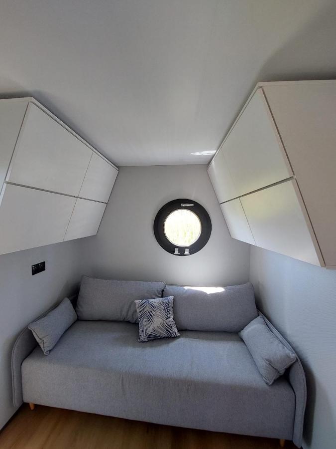 Готель Houseboat Gudowo Екстер'єр фото