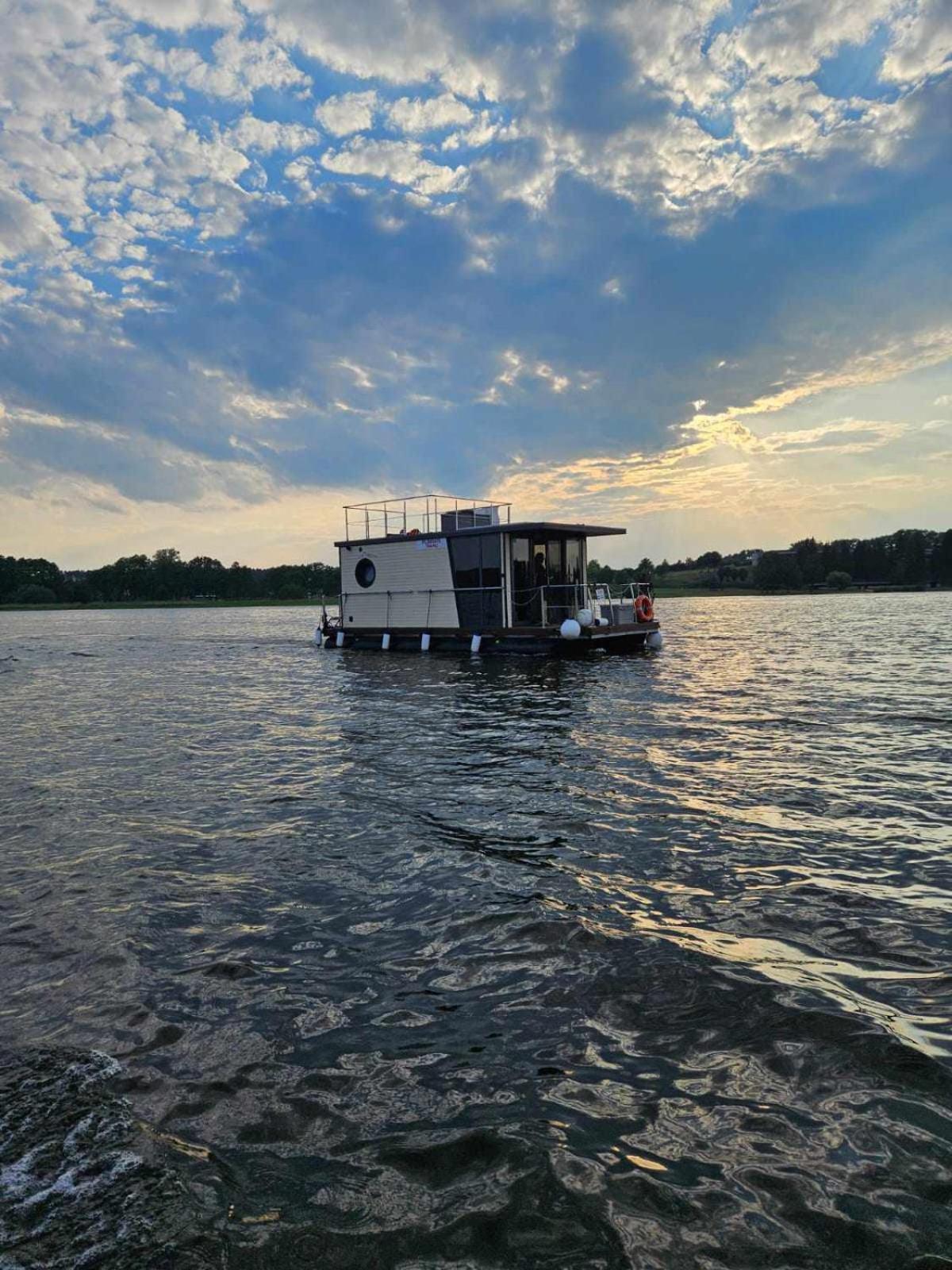 Готель Houseboat Gudowo Екстер'єр фото